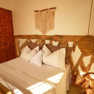  Quarto em Acomodações Particulares Casa Oeruem